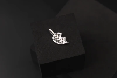 9ct White Gold Diamond Heart Pendant 1.10cts Right Side