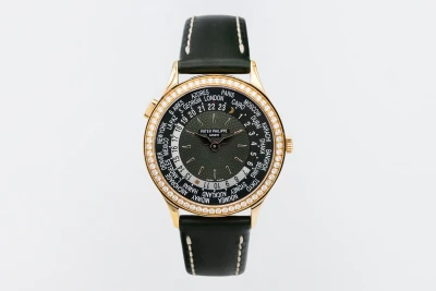 Patek Phillipe Complications World Time 36mm 18ct Yellow Gold 7130R-014 2022