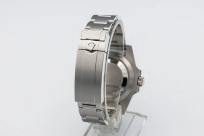 Rolex Submariner Date 40mm 'Hulk" Stainless Steel Oyster 116610LV 2017