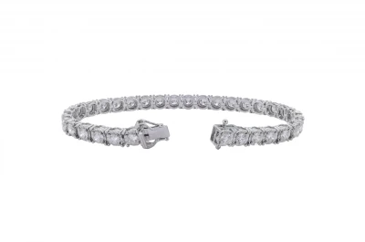 18ct White Gold  Diamond Tennis Bracelet 4.96ct