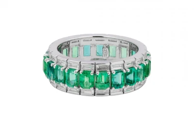 18ct White Gold Diamond & Emerald Ring 0.92ct