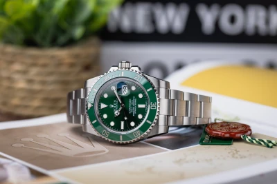 Rolex Submariner 40mm 'Hulk' Stainless Steel Oyster 116610LV 2015