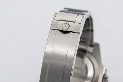 Rolex Submariner 40mm 'Hulk' Stainless Steel Oyster 116610LV 2015