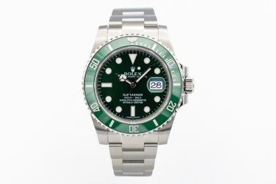 Rolex Submariner Date 40mm 'Hulk' Stainless Steel Oyster 116610LV 2016