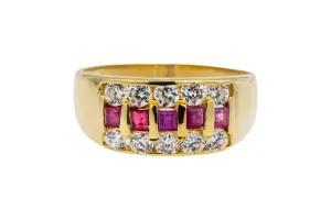18ct Yellow Gold Ruby & Cubic Zirconia Ring 4.6g