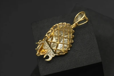 9ct Yellow Gold Diamond Indian Head Pendant