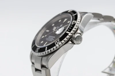 Rolex Submariner Date 40mm Stainless Steel Oyster 16610 2004