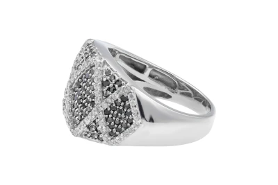 9ct White Gold Black & White Diamond Pattern Ring 0.89ct