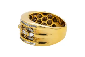 18ct Yellow Gold Diamond Ring Baguette And Brilliant Cut 1.59ct