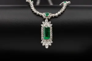 18ct White Gold Diamond and Emerald Necklace 3.61cts