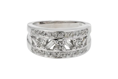 14ct White Gold Diamond Baguette, Princess & Brilliant Round Cut Ring 0.89ct