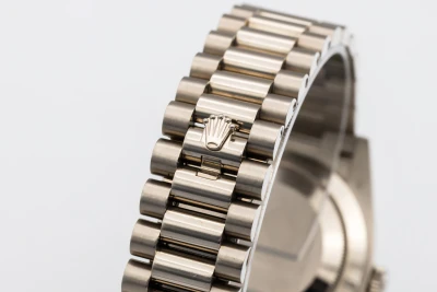 Rolex Day-Date 40mm 'Olive' 18ct White Gold Presidential 228239 2017