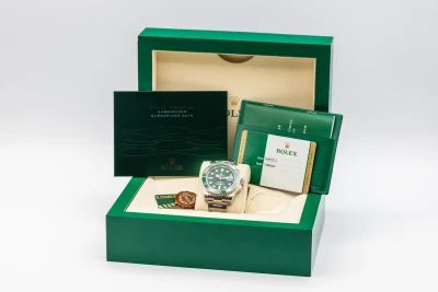 Rolex Submariner 40mm 'Hulk' Stainless Steel Oyster 116610LV 2015