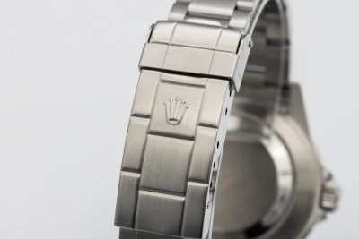 Rolex Submariner Date 40mm Stainless Steel Oyster 16610 2004