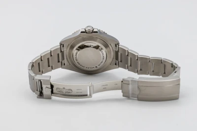 Rolex Sea-Dweller 43mm Stainless Steel Oyster 126600 2020