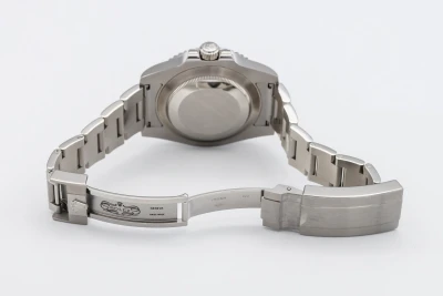 Rolex Submariner 40mm 'Hulk' Stainless Steel Oyster 116610LV 2015