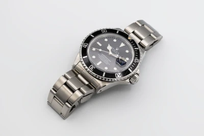 Rolex Submariner Date 40mm Stainless Steel Oyster 16800 1986