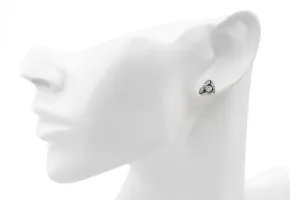 18ct White Gold Antique Design Diamond Stud Earrings 0.30ct 4.9g