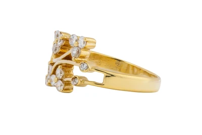 18ct Yellow Gold Diamond Flower Ring 3.7g