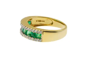 18ct Yellow Gold Emerald & Diamond Ring 4.5g