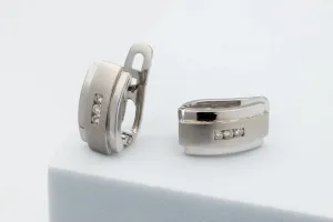 18ct White Gold Diamond Set - Earrings, Necklace & Pendant 0.30ct