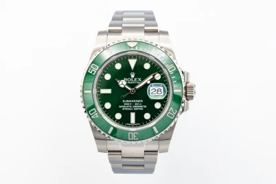 Rolex Submariner 40mm 'Hulk' Stainless Steel Oyster 116610LV 2015