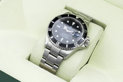 Rolex Submariner 40mm Stainless Steel Oyster 16610 2008