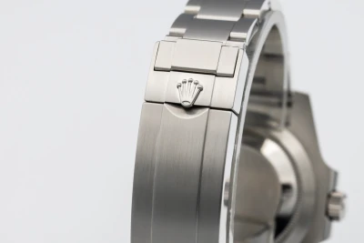 Rolex Submariner Date 40mm 'Hulk" Stainless Steel Oyster 116610LV 2017