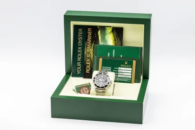 Rolex Submariner 40mm Stainless Steel Oyster 16610 2008