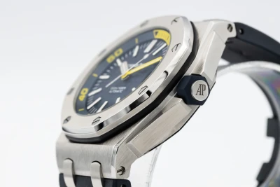 Audemars Piguet Royal Oak Offshore Diver 42mm Blue Rubber 15710ST