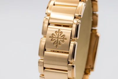Patek Philippe Twenty~4 25mm 18ct Rose Gold 4910/11R-010 Circa 2000s