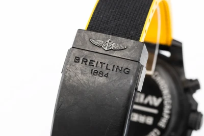 Breitling Avenger Hurricane 50mmx17mm Black Rubber XB1210E4 2021