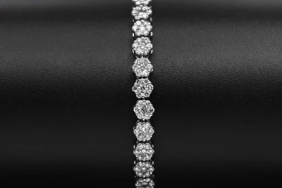 9ct White Gold Diamond Tennis Bracelet 4.50cts