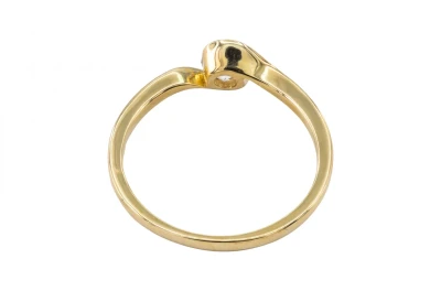 9ct Yellow Gold Cubic Zirconia Ring 1.8g