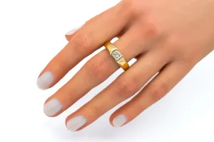 18ct Yellow Gold Cut Corner Rectangular Modified Brilliant Diamond Ring 1.03ct GIA Certified