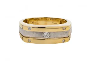 9ct Yellow Gold Cubic Zirconia Mens Ring 4.6g