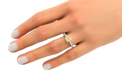 18ct White Gold Natural Fancy Yellow Diamond Ring 1.40ct VS1 GIA Certified