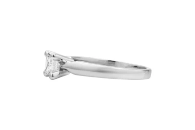 18ct White Gold Diamond Engagement Ring 0.40ct