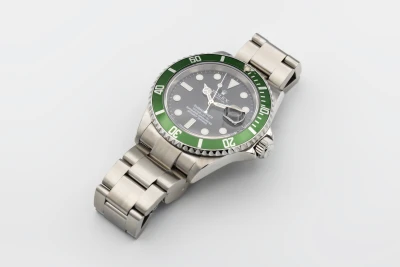 Rolex Submariner Date 40mm 'Kermit' Stainless Steel Oyster 16610LV 2006