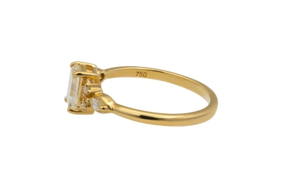 18ct Yellow Gold Diamond Engagement Ring 0.89ct GIA Certified