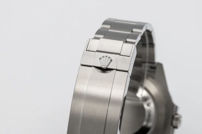 Rolex Sea-Dweller 43mm Stainless Steel Oyster 126600 2020