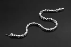 18ct White Gold Diamond Tennis Bracelet 5.02cts