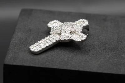 9ct White gold diamond cross pendant 1.53ct