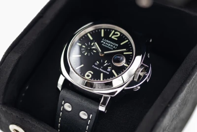 Panerai Luminor Power Reserve 44mm Black Leather PAM00090 Circa 2000s