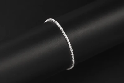 18ct White Gold Lab Diamond Tennis Bracelet 1.80ct 5.46g