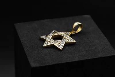 9ct Yellow Gold Diamond Star Of David Pendant 0.50ct