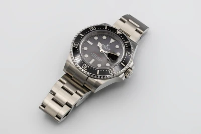 Rolex Sea-Dweller 43mm Stainless Steel Oyster 126600 2020