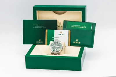 Rolex Submariner Date 40mm 'Hulk" Stainless Steel Oyster 116610LV 2017