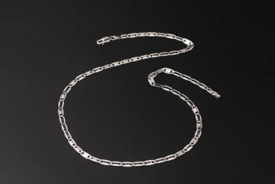 18ct White Gold Mariner Chain 16" 8.4g